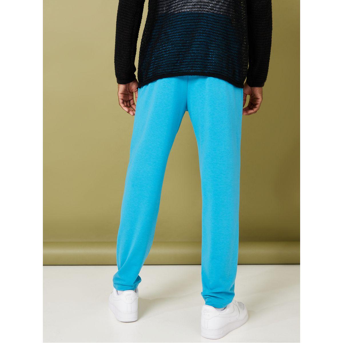 جوغر رياضي بقصة ارجل مستقيمة-men-clothing-sportswearandactivewear-bottoms-image-4