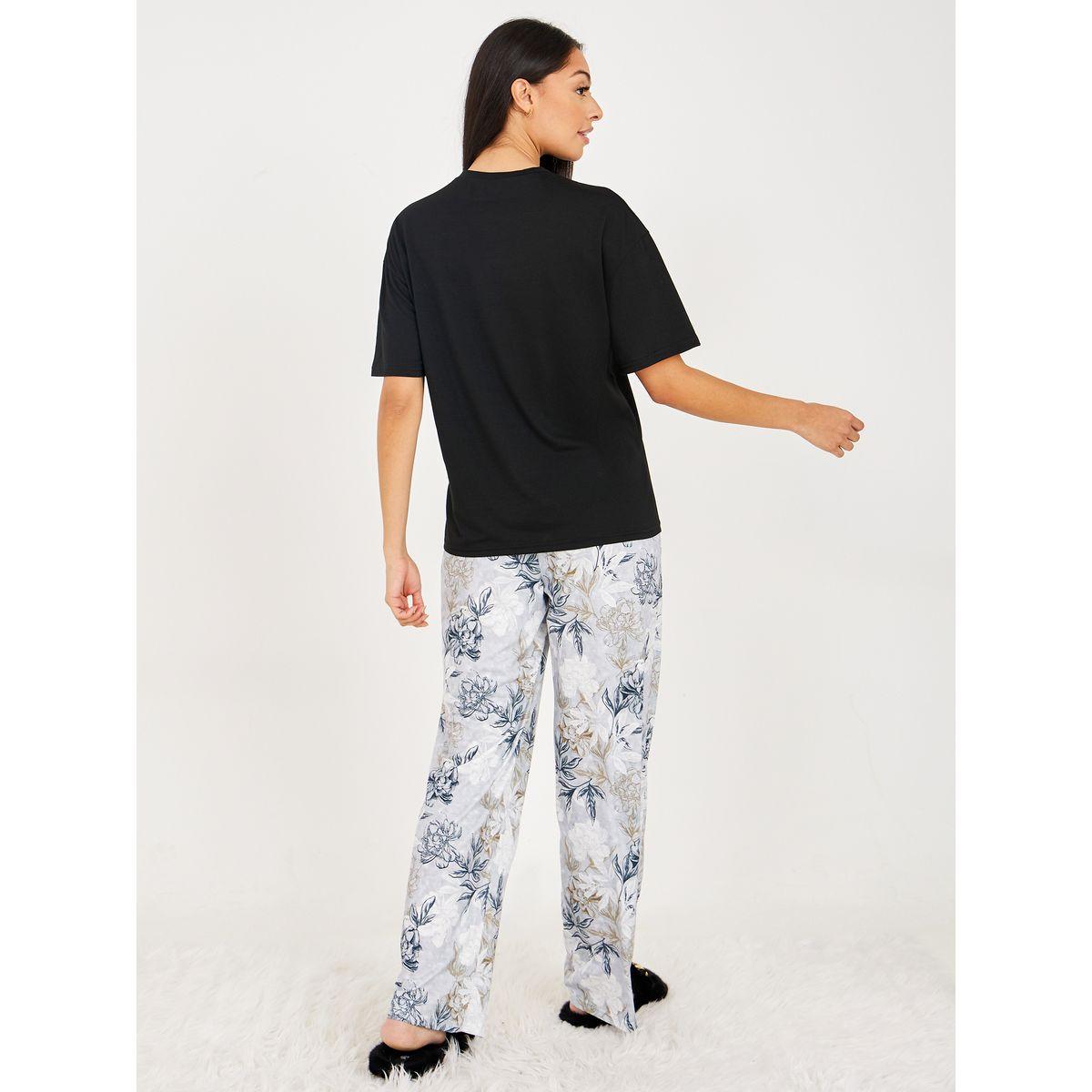Styli Unwind Solid T-shirt and Floral Print Pyjama Set-women-clothing-nightwear-pyjamas-longsets-image-6