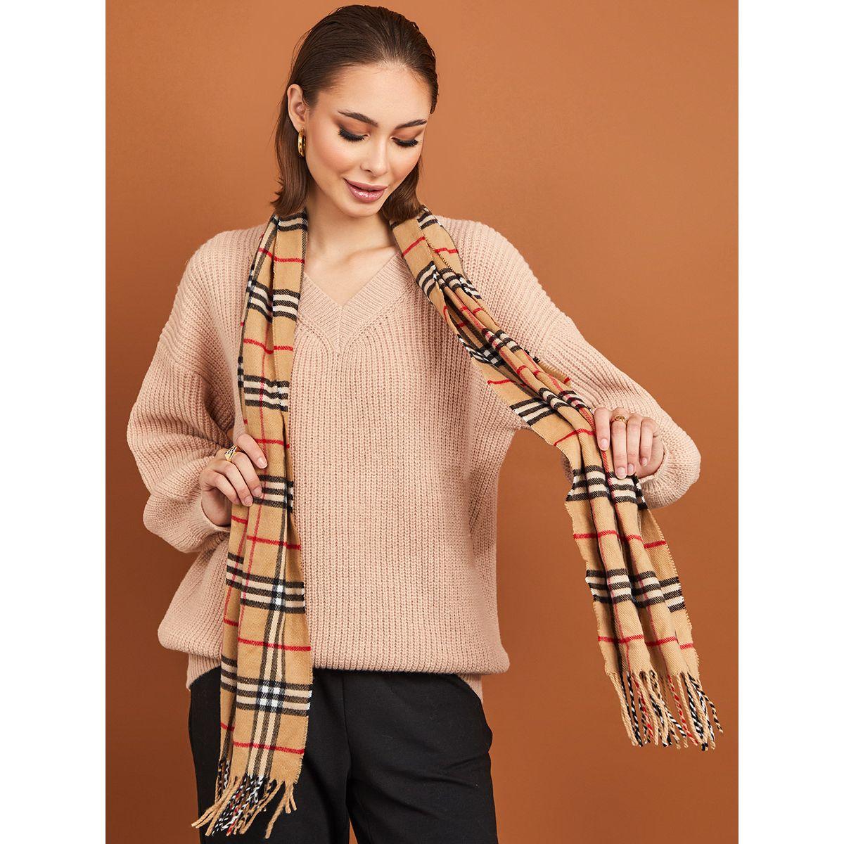 وشاح صوف مطبع بمربعات وشراشيب-women-winterwear-scarves-image-2