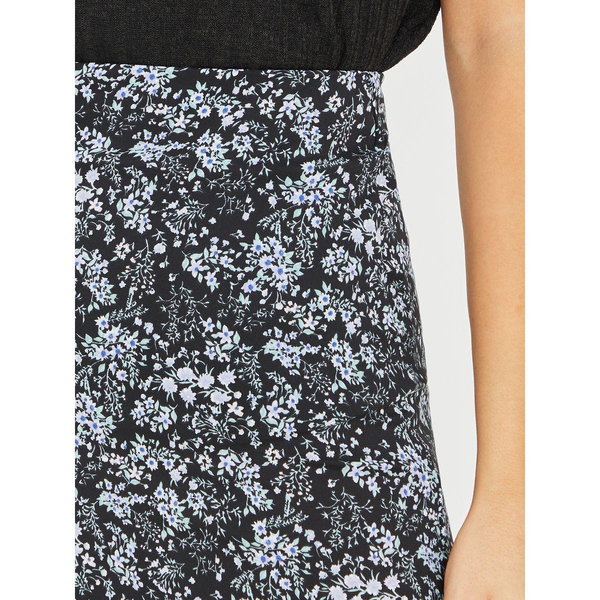 Styli Floral Print Knee Length Skirt-women-clothing-bottoms-skirts-image-3