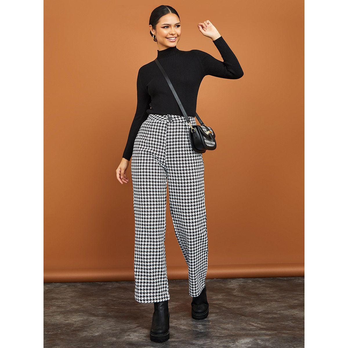 بنطال مطبع بمربعات وقصة واسعة-women-clothing-bottoms-trousers-image-2