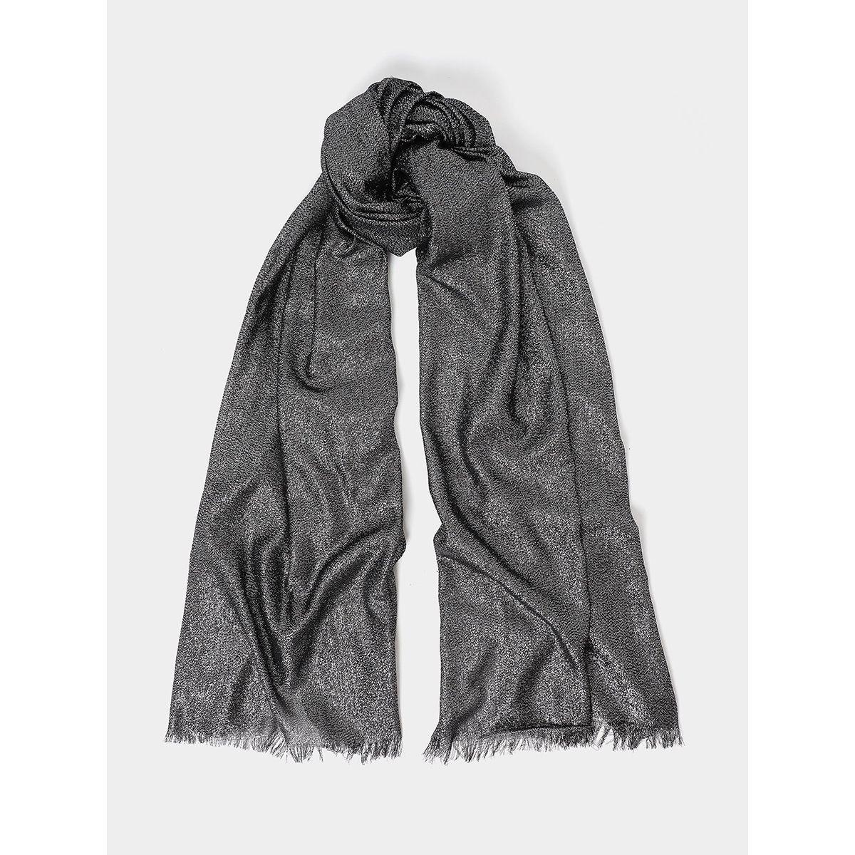 وشاح رأس مزين بحواف ممزقة-women-winterwear-scarves-image-1