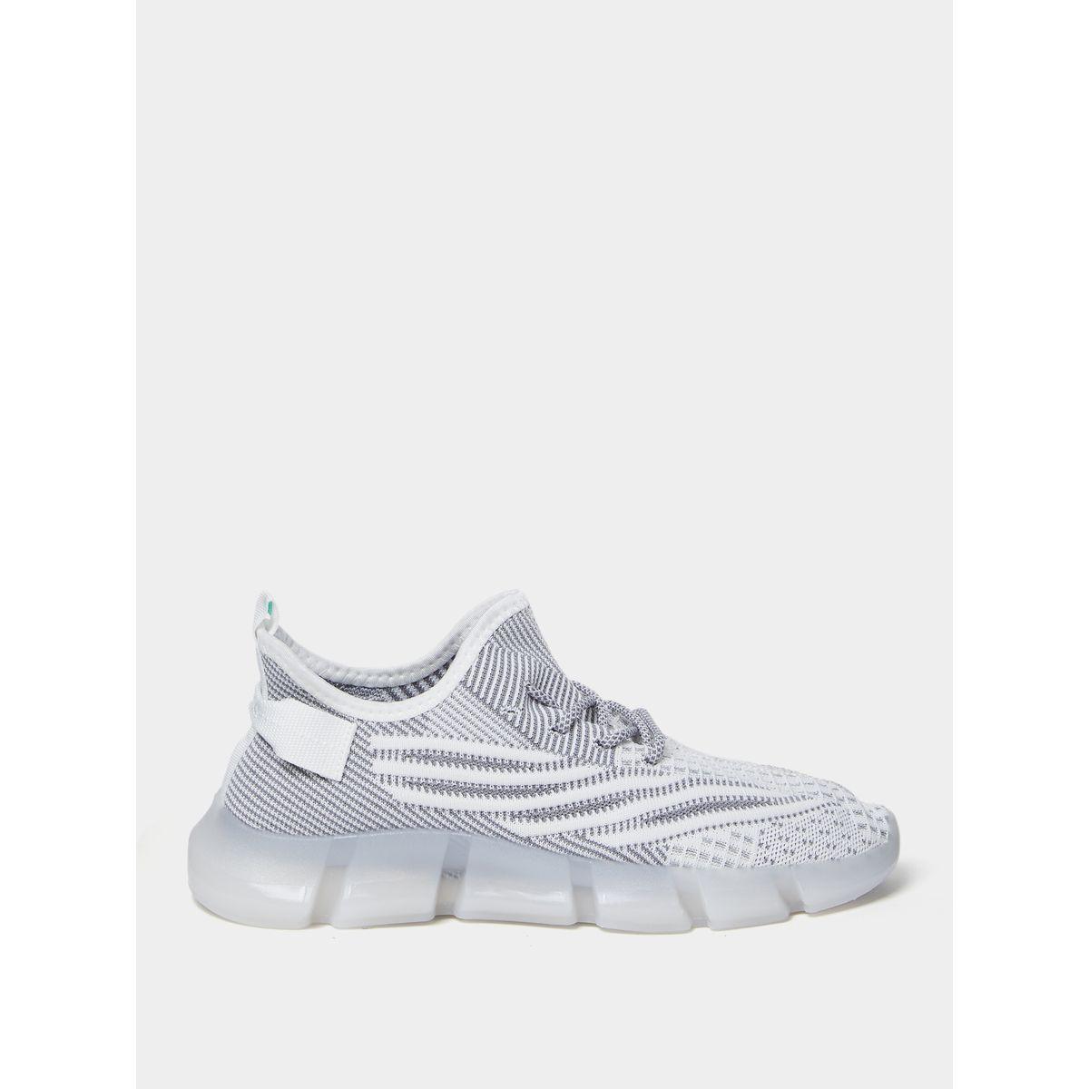 Styli Textured Outsole Pull Tab Detail Sneakers-men-shoes-sneakers-image-1
