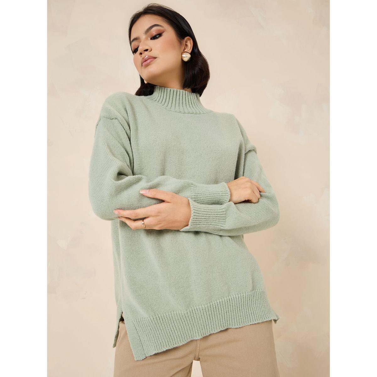 High slit outlet sweater