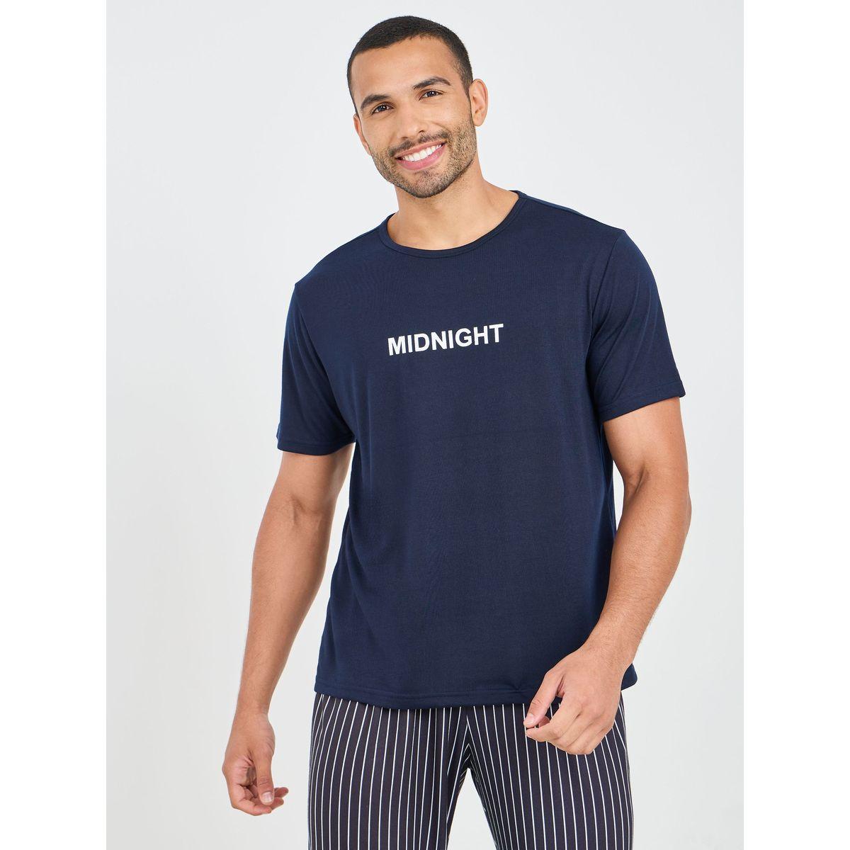 قميص بطبعة شعار Styli Unwind وطقم بيجاما مخطط-men-clothing-nightwear-sets-image-2