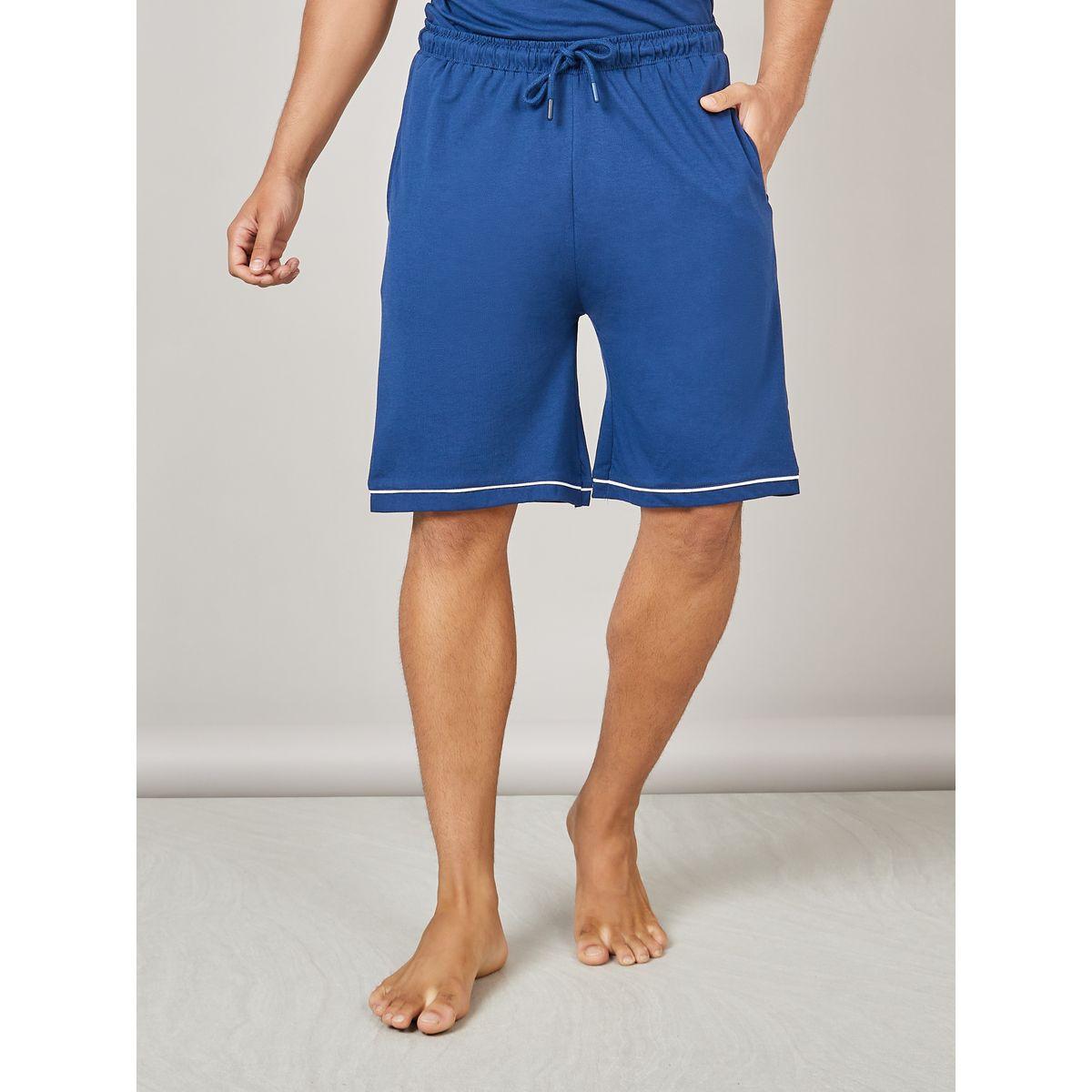 مجموعة من شورت وتيشيرت بطبعة جرافيك-men-clothing-nightwear-sets-image-4