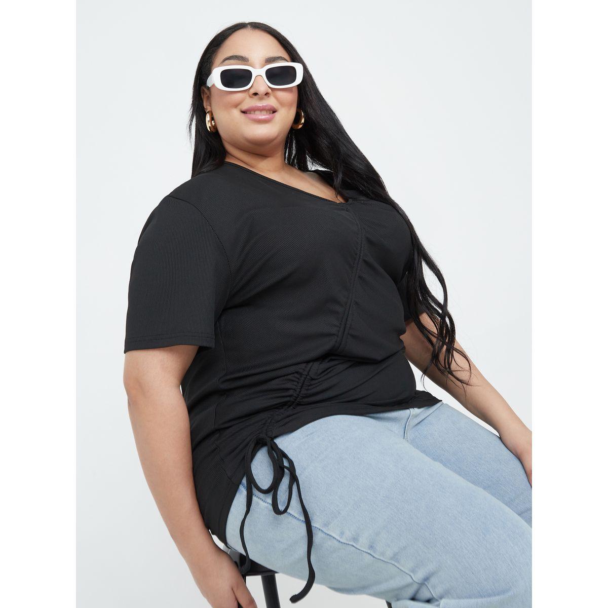 تيشيرت بتفاصيل مزمومة واكمام قصيرة-women-clothing-tshirts-image-1