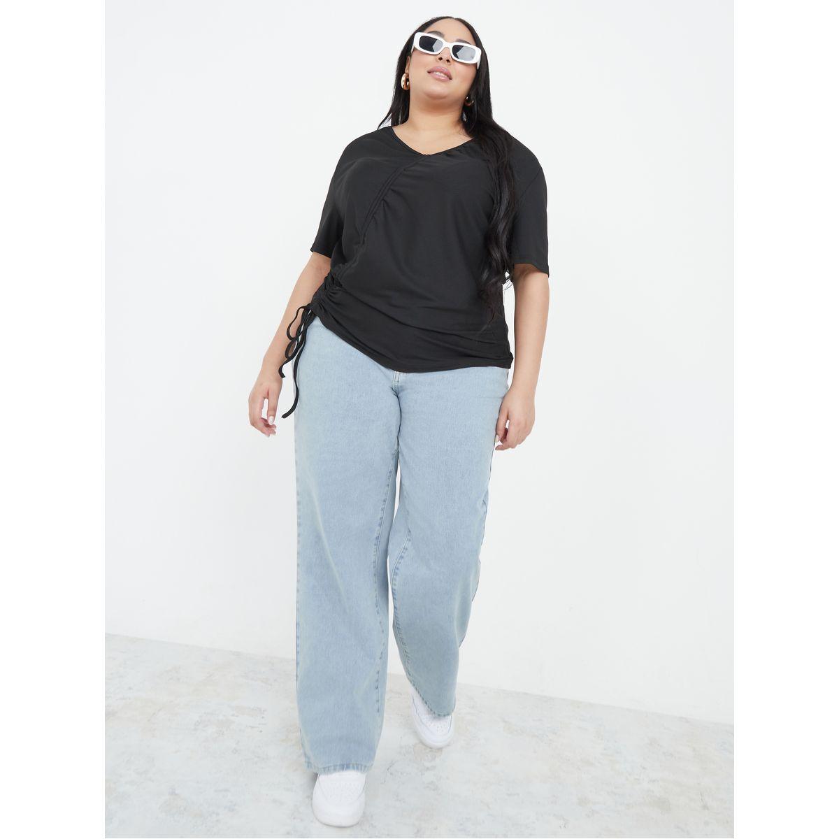 تيشيرت بتفاصيل مزمومة واكمام قصيرة-women-clothing-tshirts-image-2