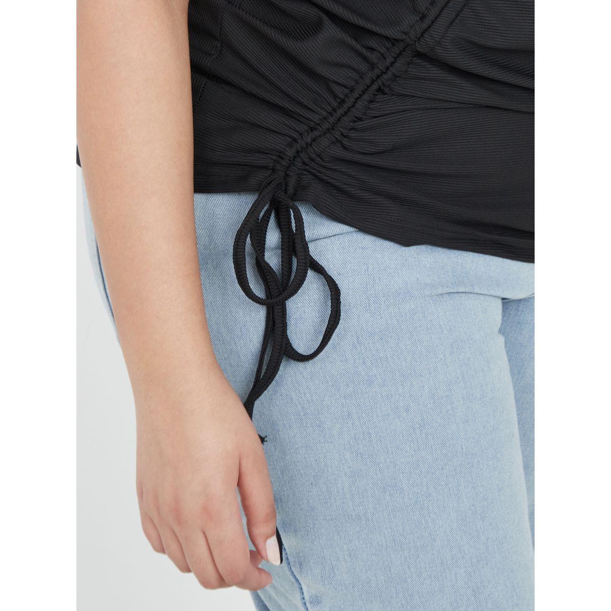 تيشيرت بتفاصيل مزمومة واكمام قصيرة-women-clothing-tshirts-image-4