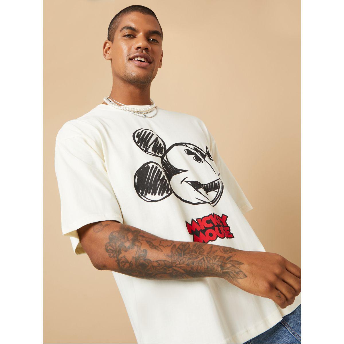 تيشيرت مطبع بطبعة ميكي ماوس-men-clothing-tshirtsandpolos-tshirts-image-1