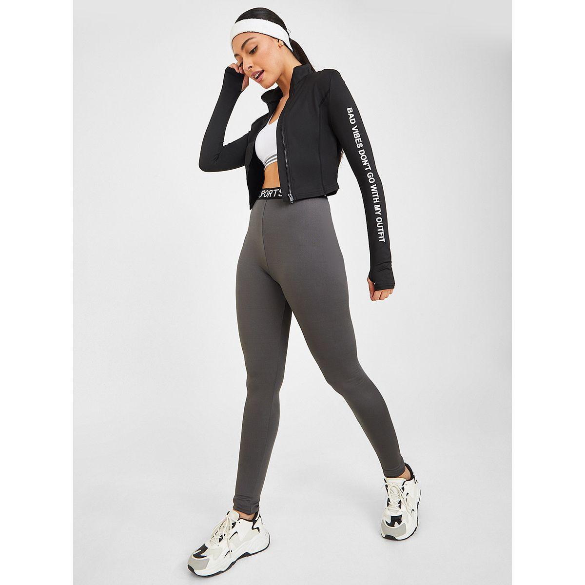 جاكيت رياضي باكمام طويلة-women-clothing-sportswearandactivewear-coatsandjackets-jackets-image-2