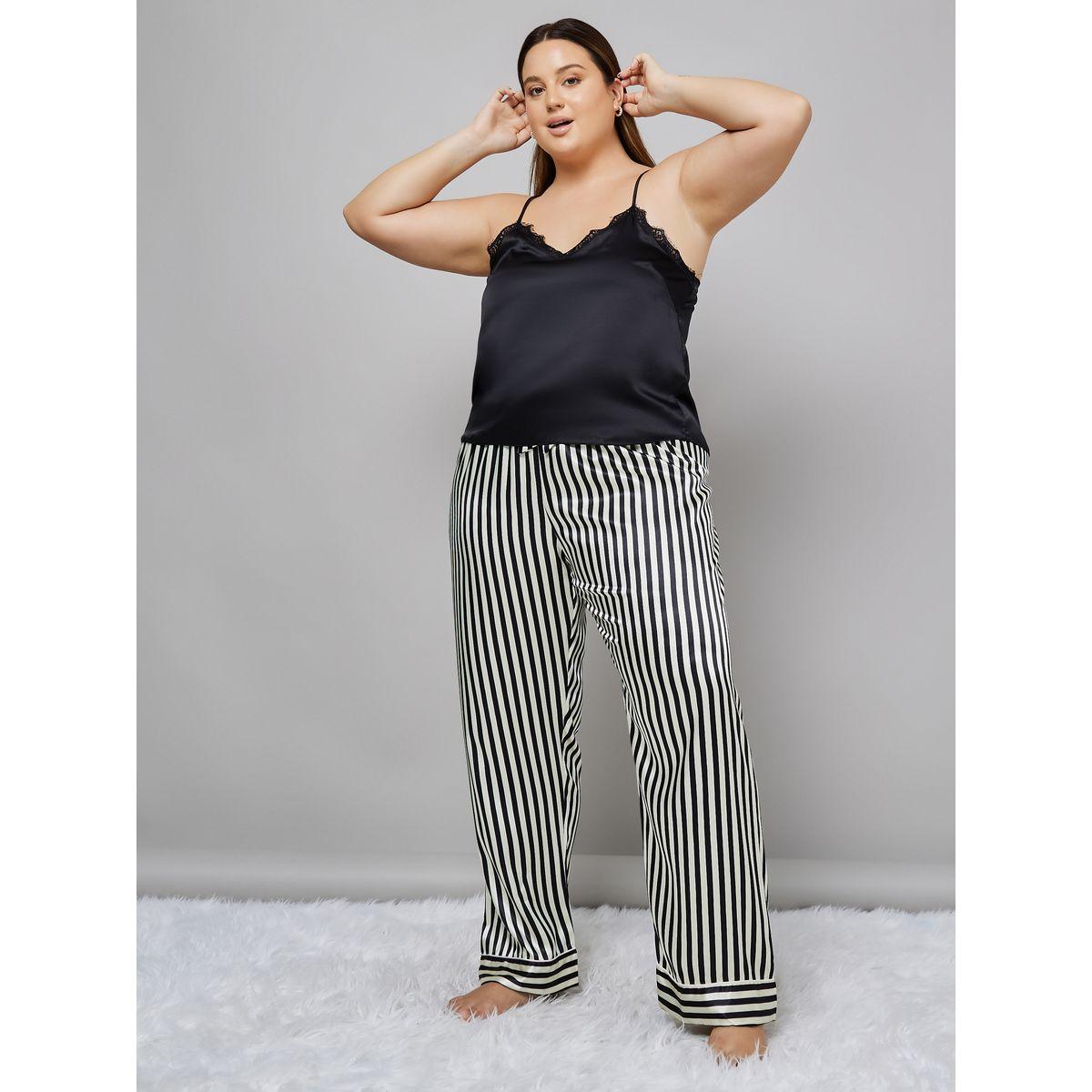 طقم من 3 ( بلوزة + شورت + بنطال )-women-clothing-nightwear-pyjamas-shortsets-image-2