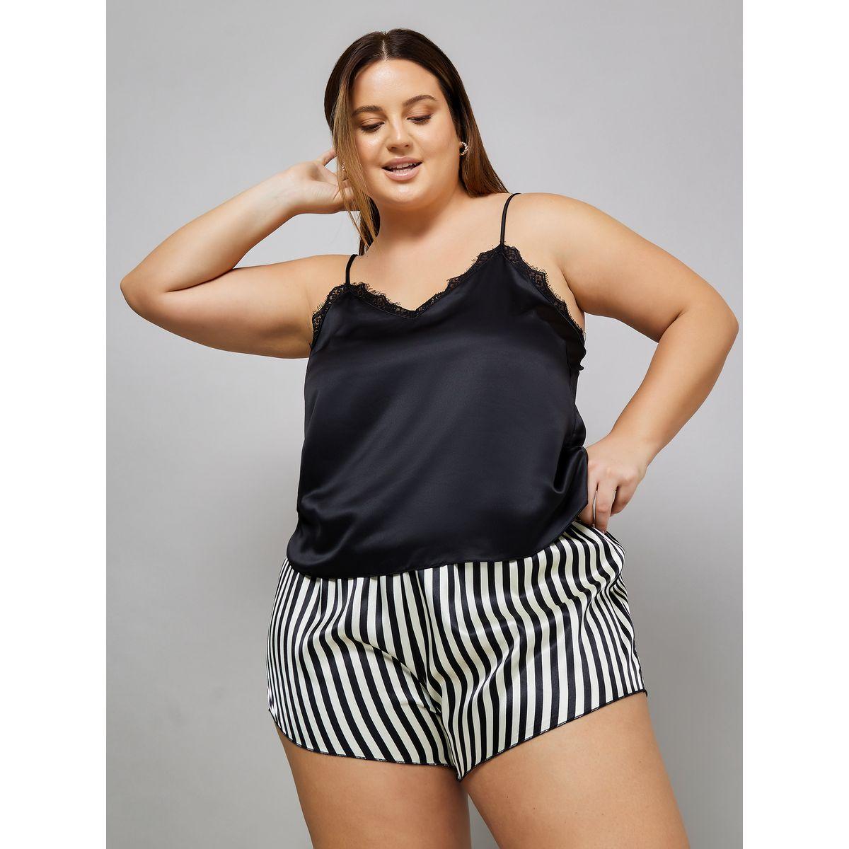 طقم من 3 ( بلوزة + شورت + بنطال )-women-clothing-nightwear-pyjamas-shortsets-image-4