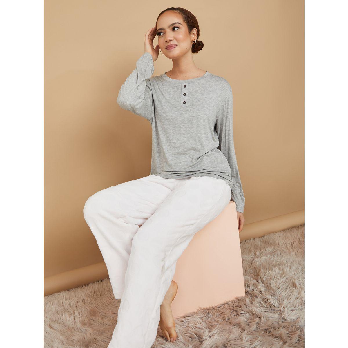 طقم بيجاما من ( تيشيرت + بنطال )-women-clothing-nightwear-pyjamas-longsets-image-1