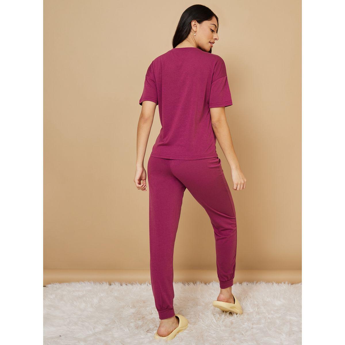 Styli Unwind Multi Los Angeles Print T-shirt and Cuffed Pyjama Set-women-clothing-nightwear-pyjamas-longsets-image-6