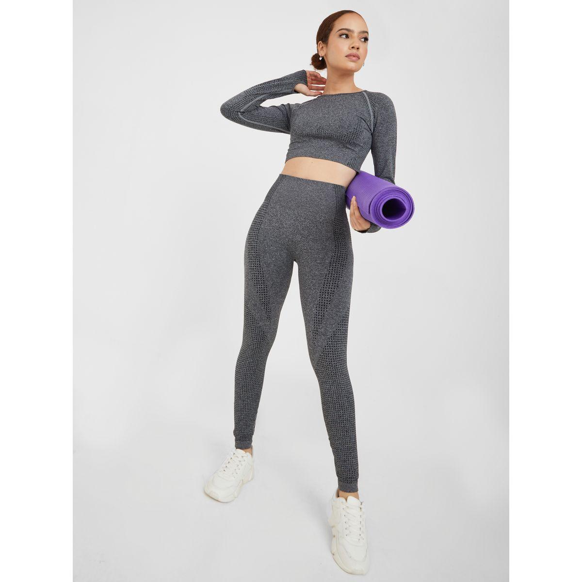 طقم رياضي من ( ليقنز + بلوزة )-women-clothing-sportswearandactivewear-trackpantsandtracksuits-image-1