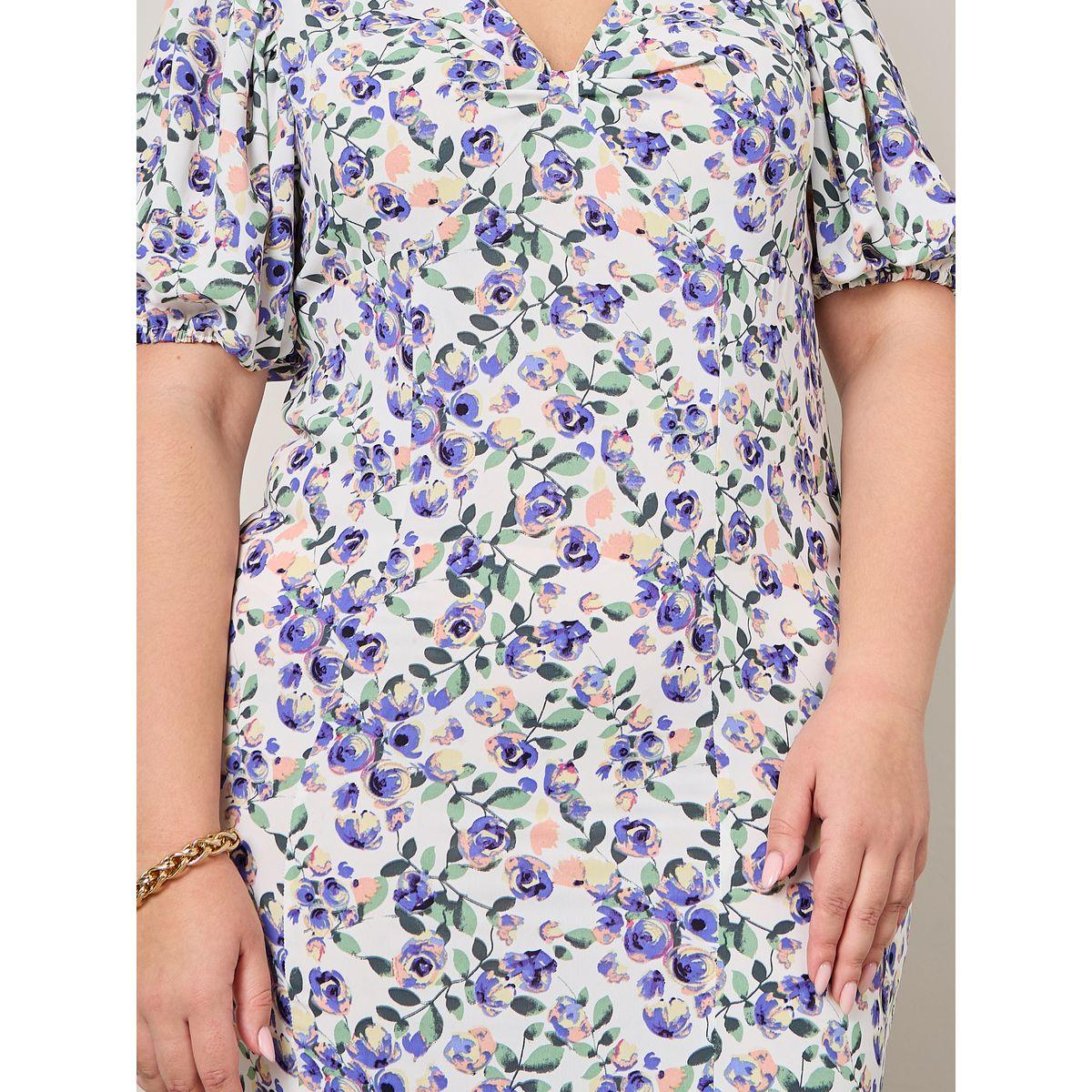 Styli Plus Fluted Hem Floral Maxi Dress-women-clothing-dresses-image-3