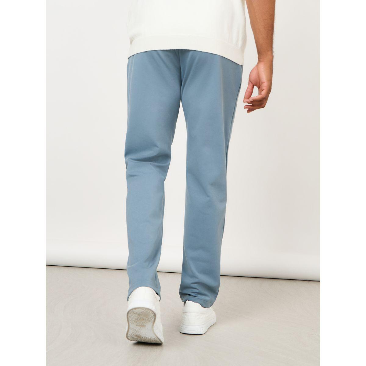 بنطال محبوك بتفاصيل محزوزة-men-clothing-bottoms-trousersandchinos-trousers-image-4