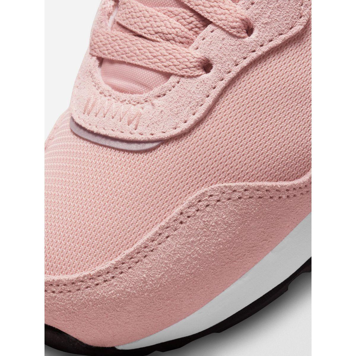 Nike Venture Runner Low Top Sneakers-sports-women-shoes-image-5