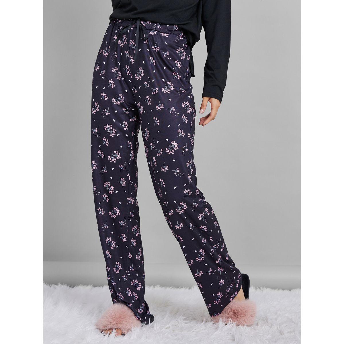 Styli Unwind Ditsy Floral Ruffle Hem Long Sleeves T-shirt and Pyjama Set-women-clothing-nightwear-pyjamas-longsets-image-4