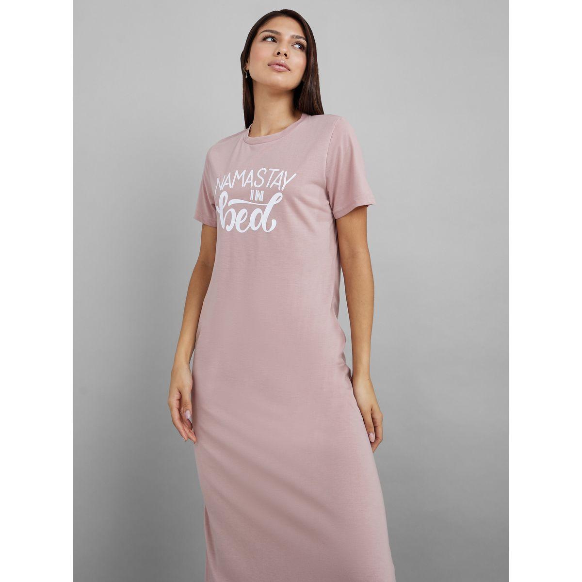 Styli Unwind Namastay In Bed Slogan Print Maxi Sleep T-shirt Dress-women-clothing-nightwear-nighties-image-1