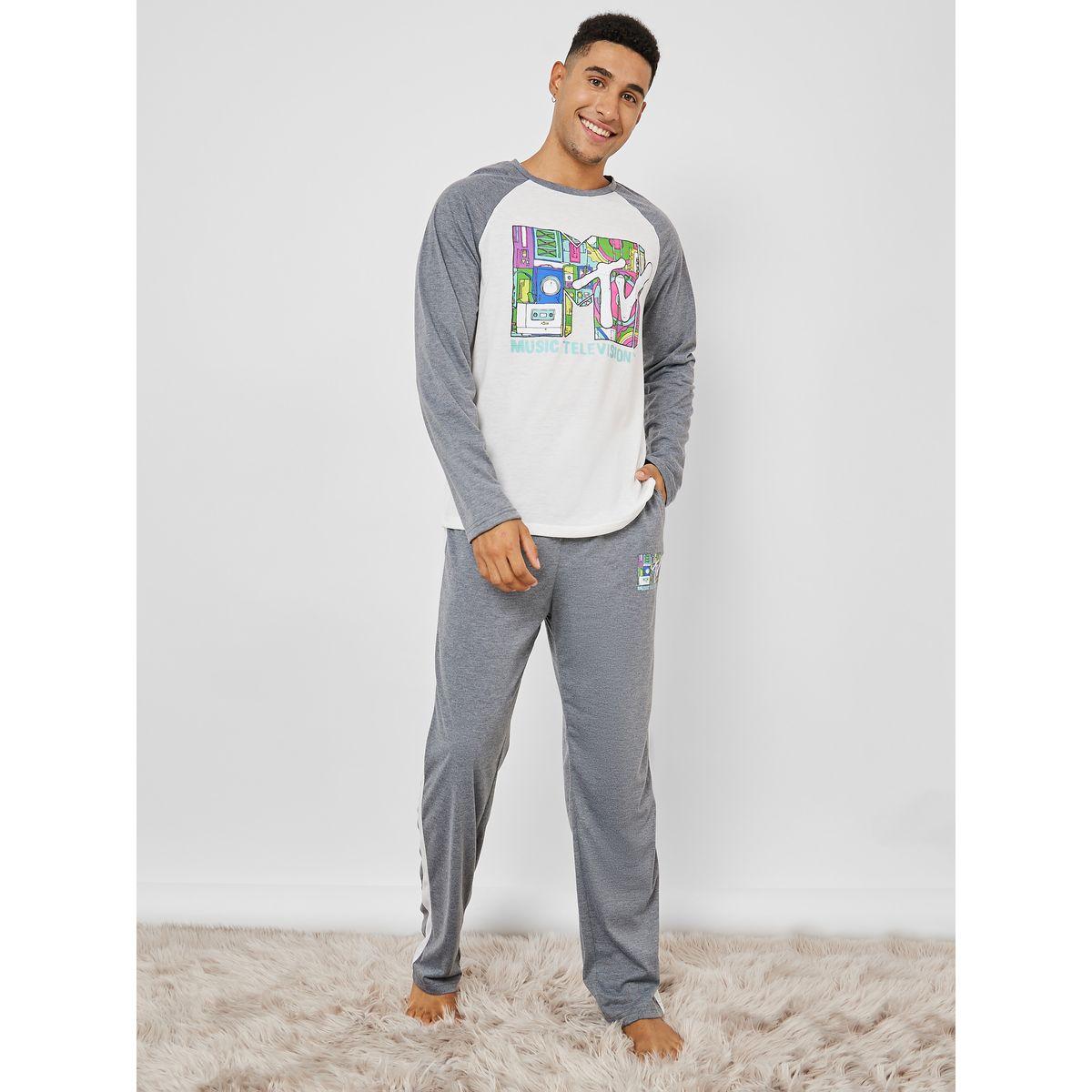 طقم بيجاما من ( تيشيرت + بنطال )-men-clothing-nightwear-sets-image-1