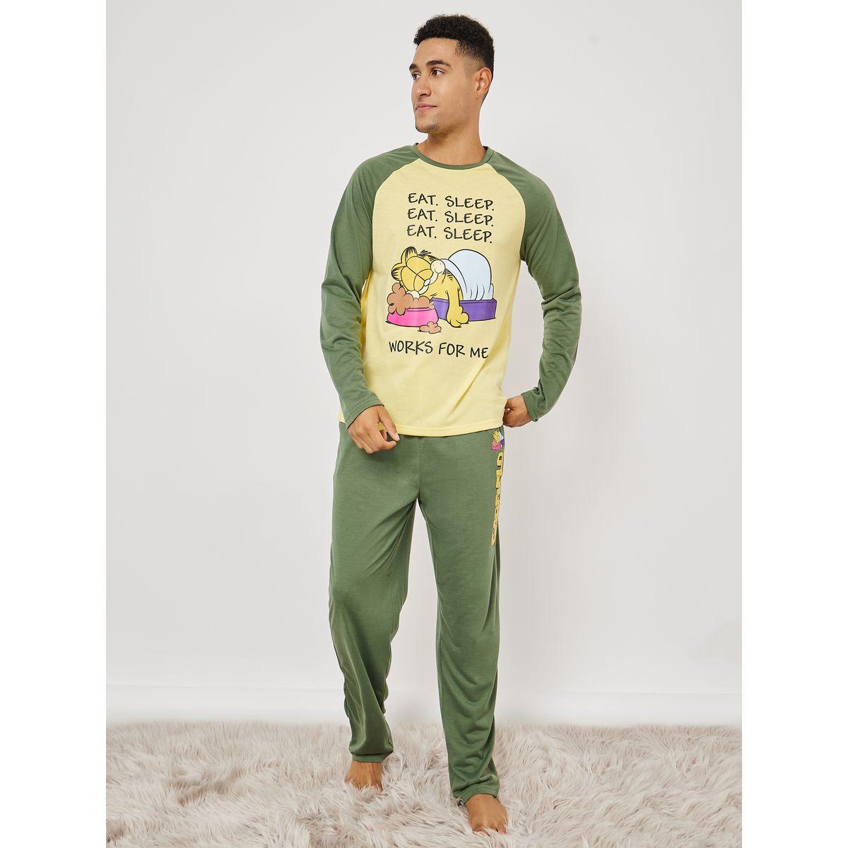 Styli Unwind Garfield Character Graphic Raglan Sleeve T-Shirt & Pyjama Set-men-clothing-nightwear-sets-image-1