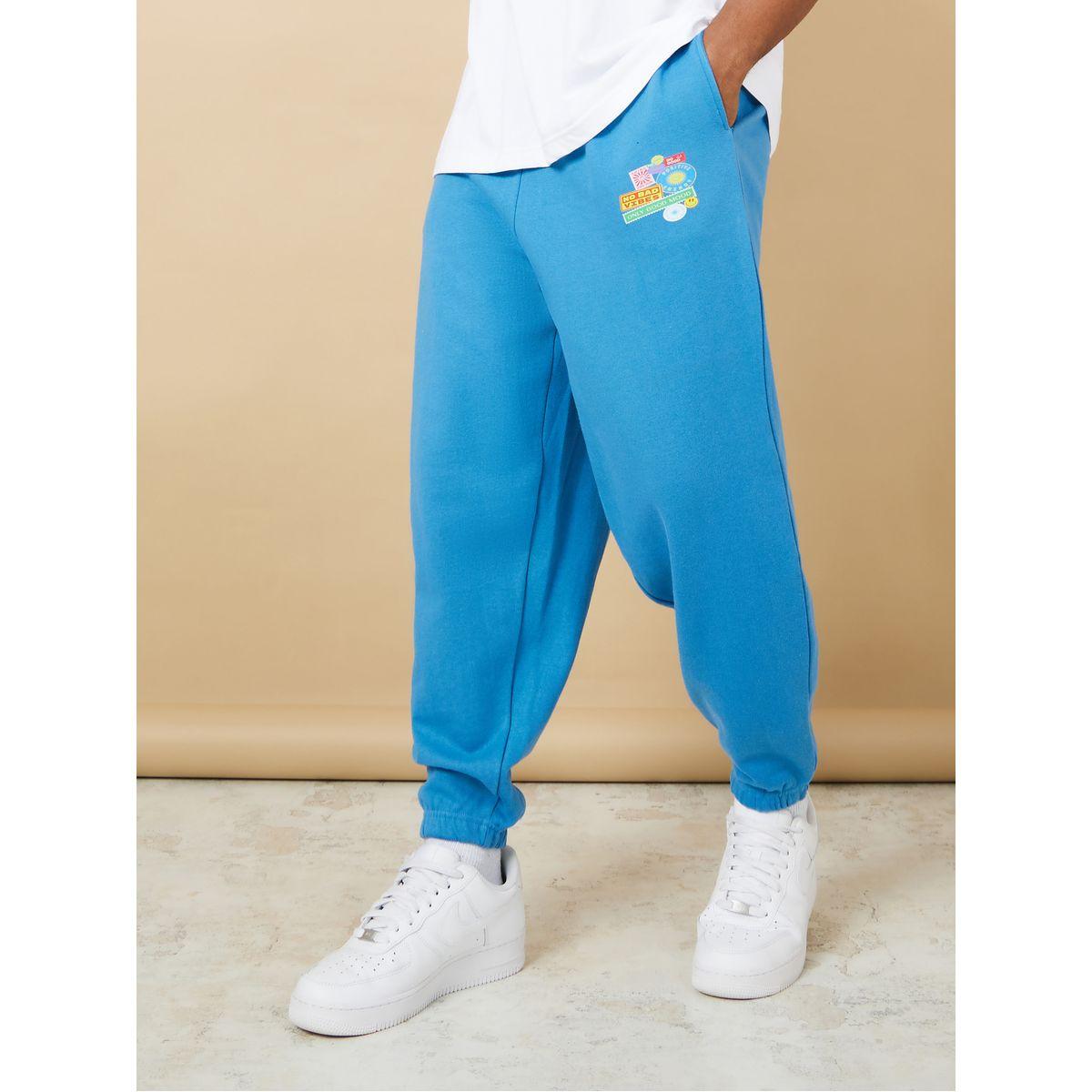 جوغر مطبع بشارة وقصة واسعة-men-clothing-bottoms-joggers-image-1
