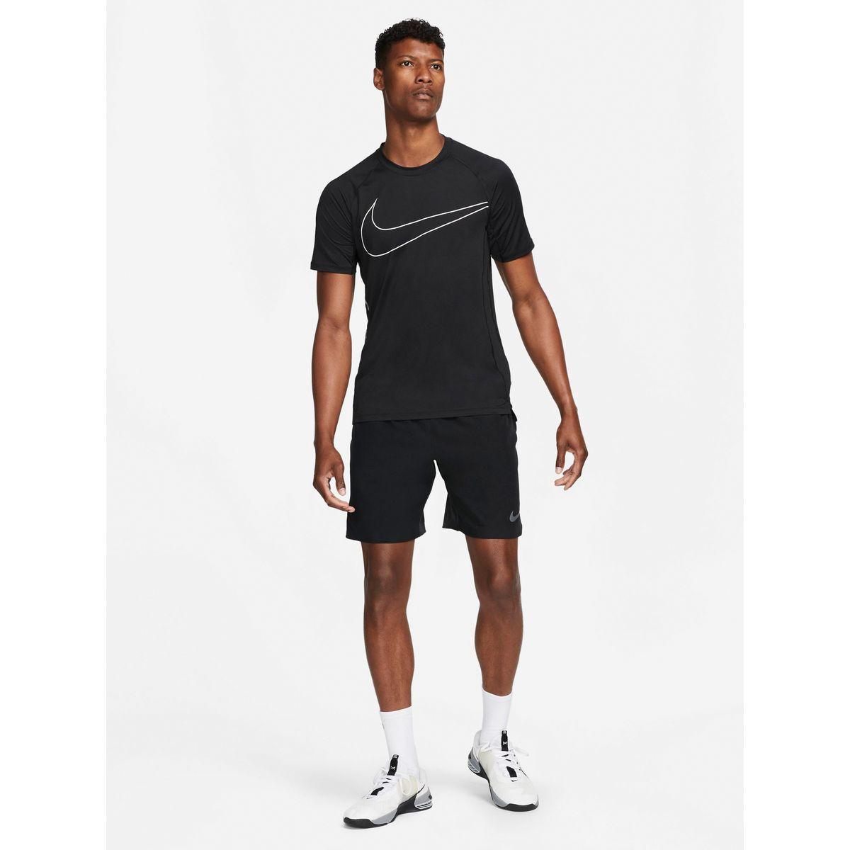 تيشيرت بقصة سليم فت-men-clothing-sportswearandactivewear-tshirtsandpolos-image-3