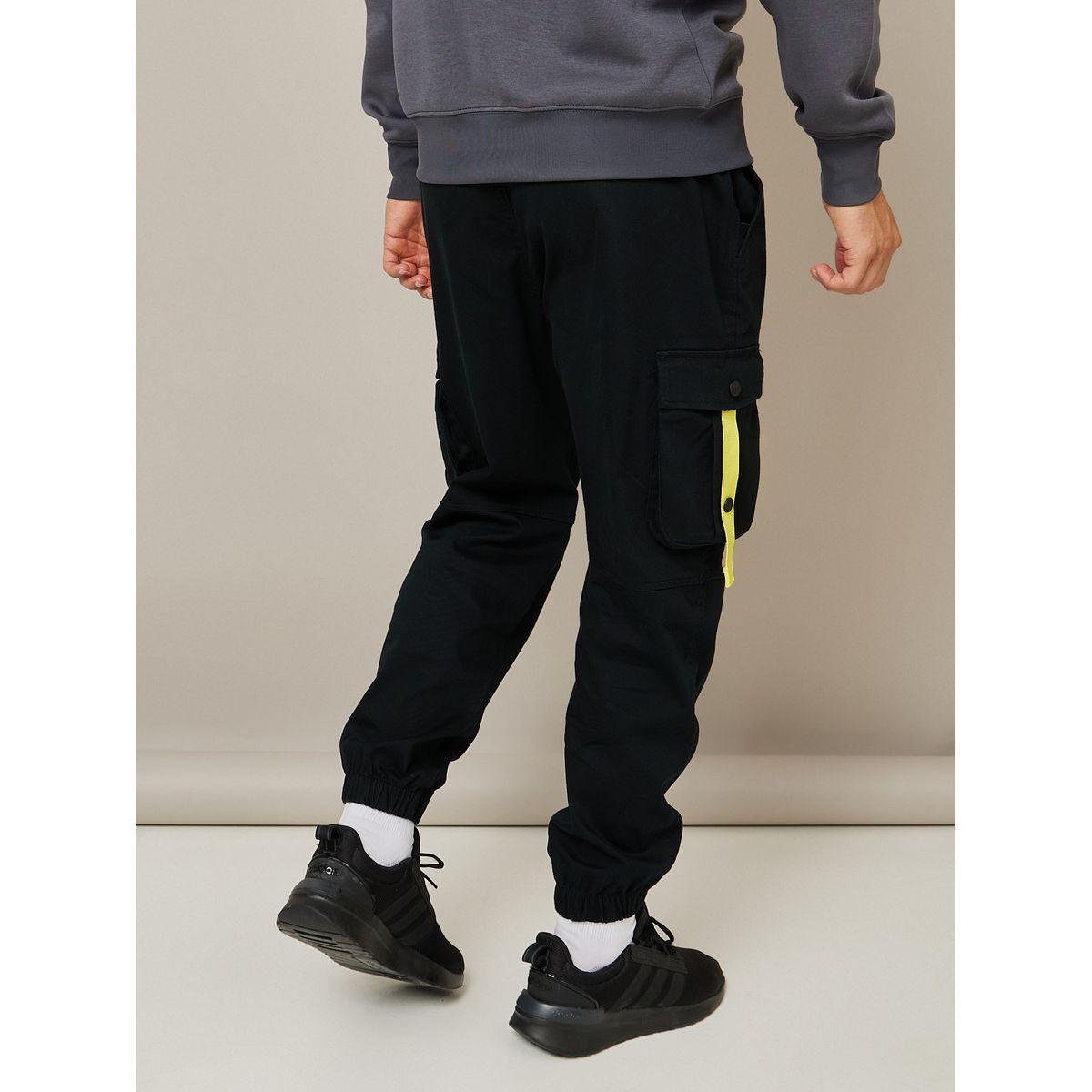 جوغر بجيوب واساور-men-clothing-bottoms-joggers-image-4