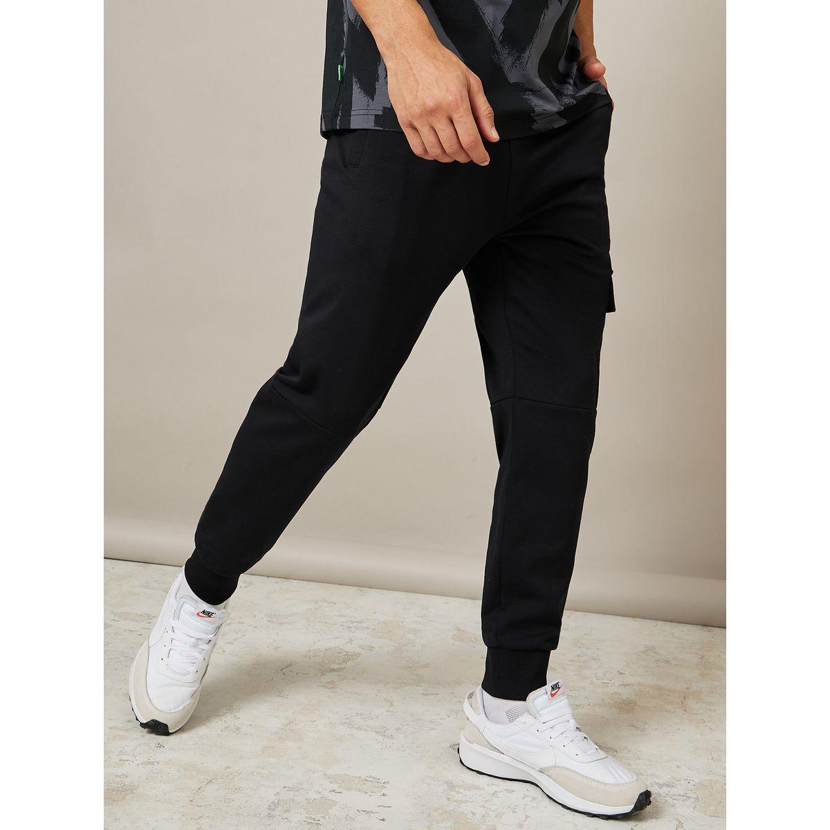 جوغر كارغو بتداخلات شبكية-men-clothing-bottoms-joggers-image-3