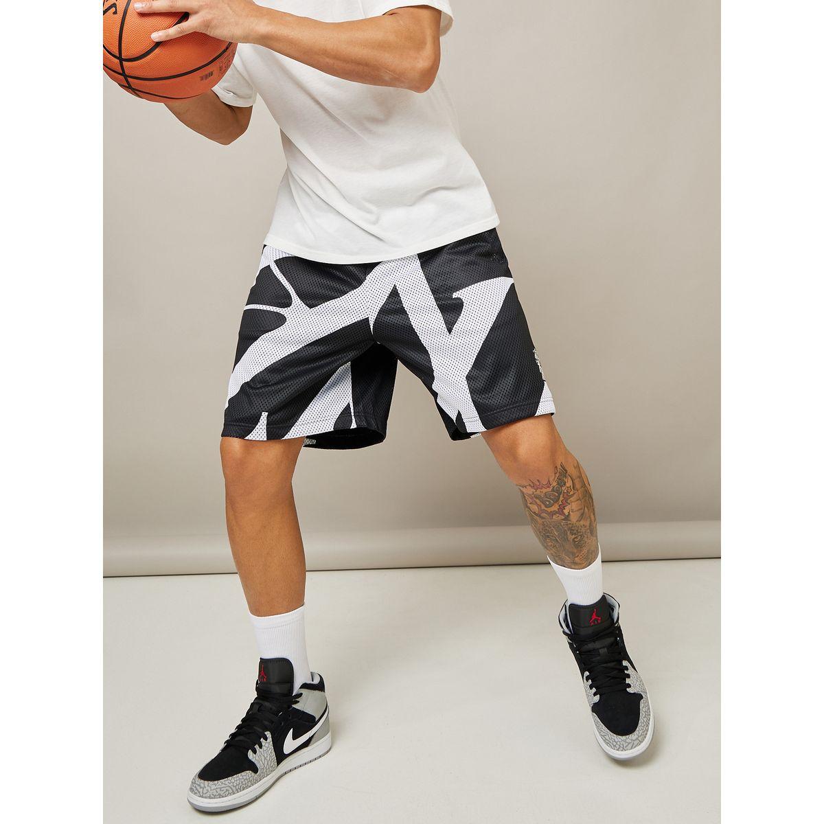 شورت بنمط كتل الالوان-men-clothing-bottoms-shorts-image-2