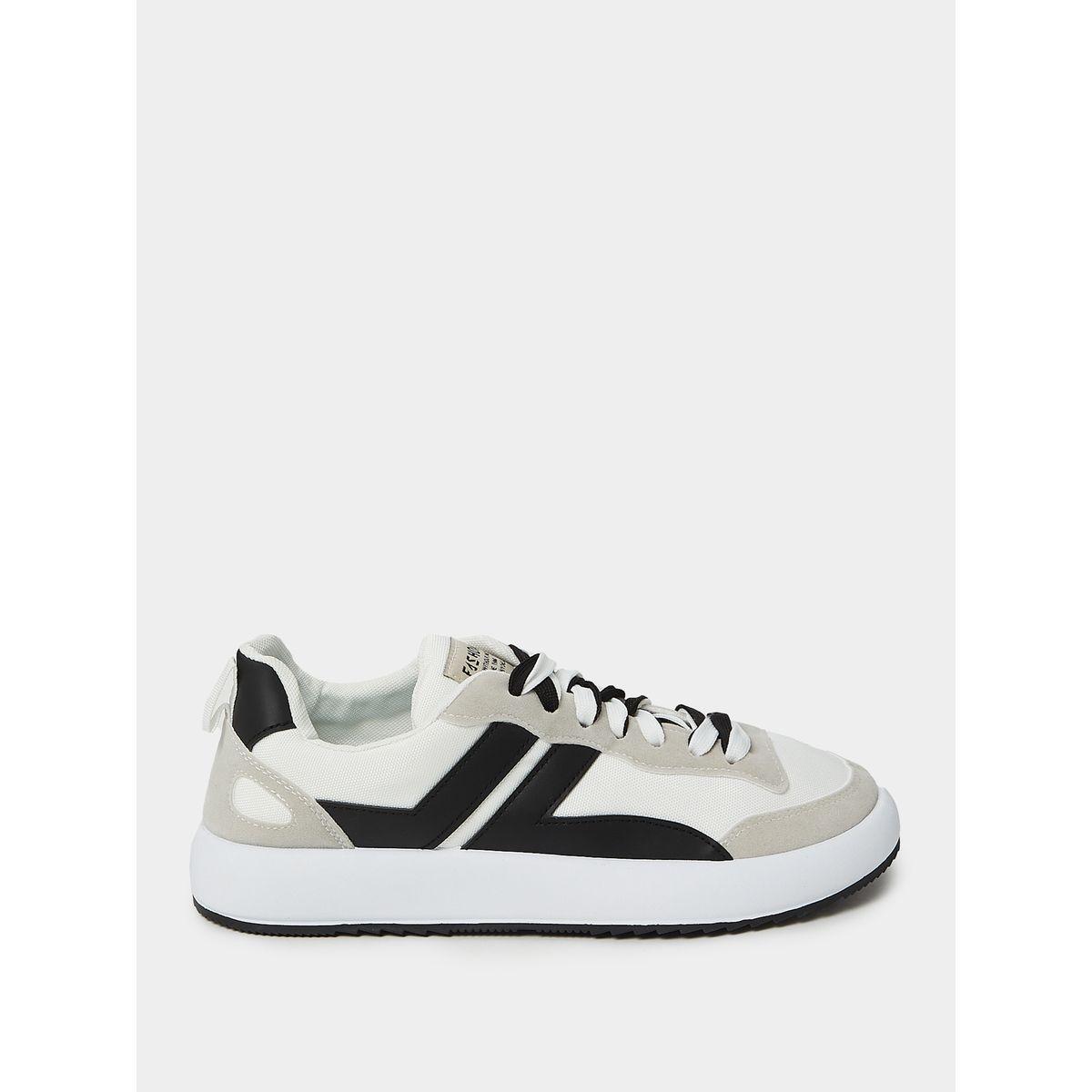 حذاء سنيكرز بنمط كتل الالوان-men-shoes-sneakers-image-1