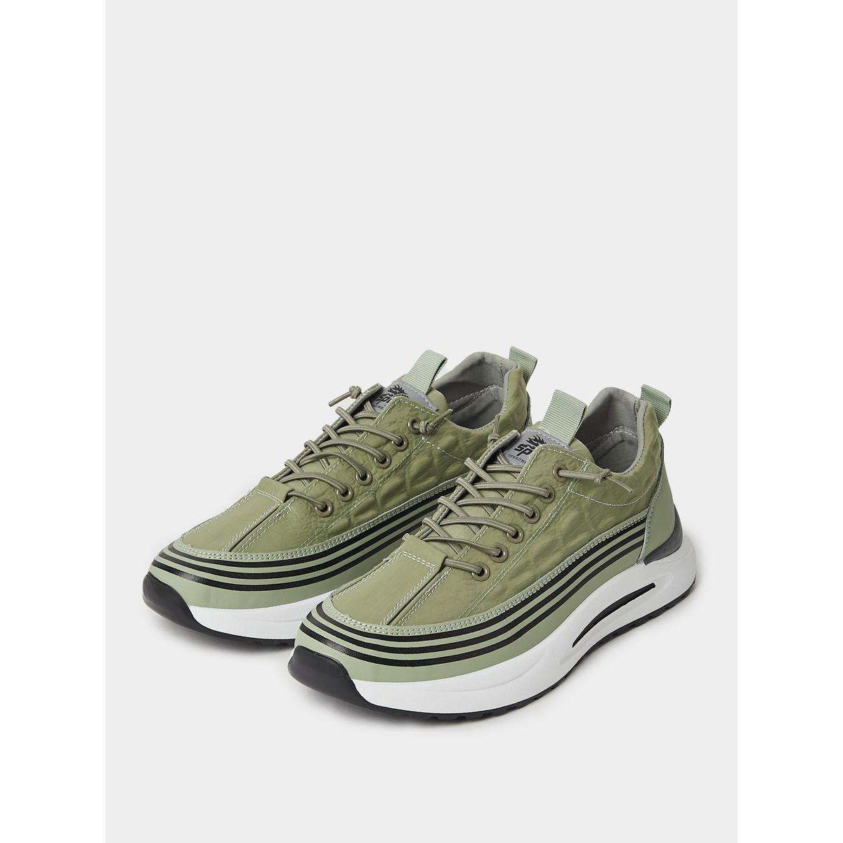 Styli Contrast Sole Textured Lace Up Sneakers-men-shoes-sneakers-image-2