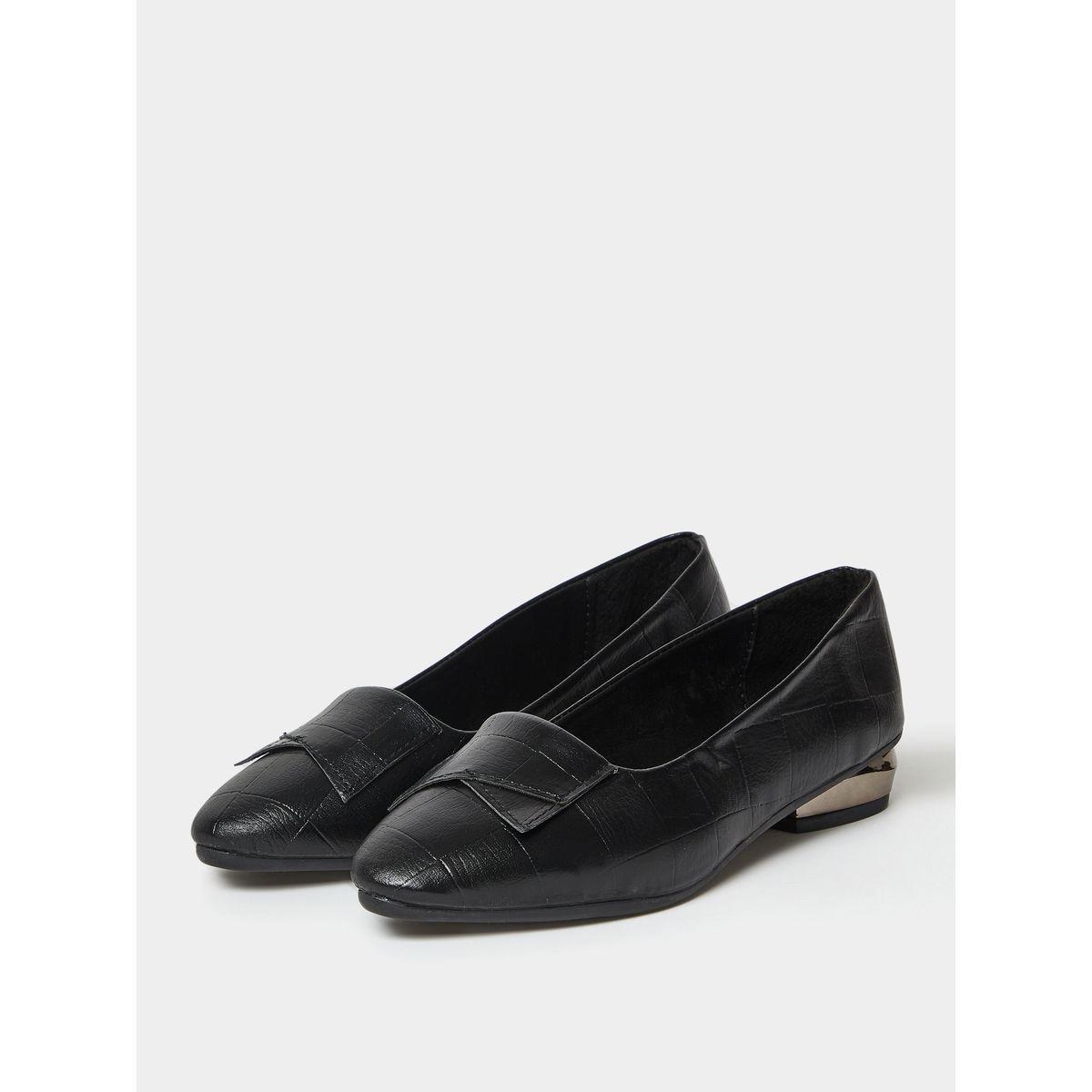 Styli Textured Pointed Toe Flat Shoes-women-shoes-loafersandmoccasins-image-3