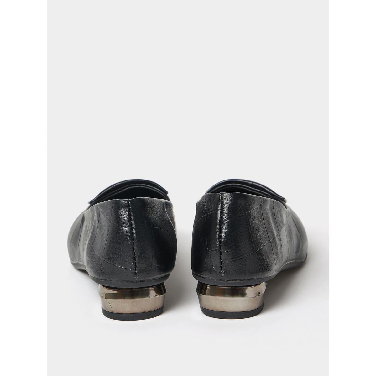 Styli Textured Pointed Toe Flat Shoes-women-shoes-loafersandmoccasins-image-4