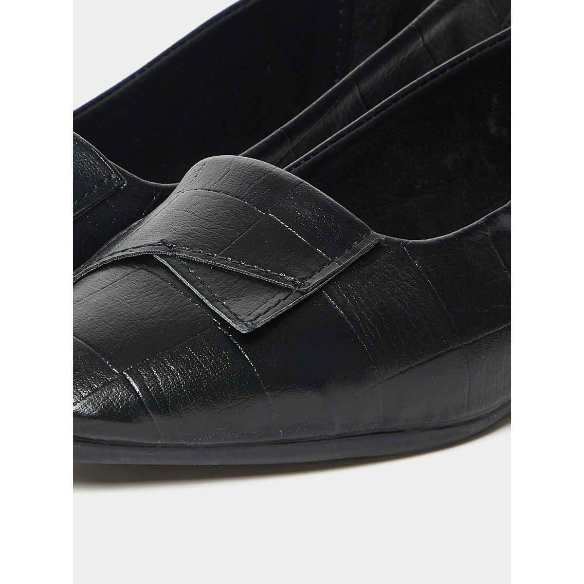 Styli Textured Pointed Toe Flat Shoes-women-shoes-loafersandmoccasins-image-5