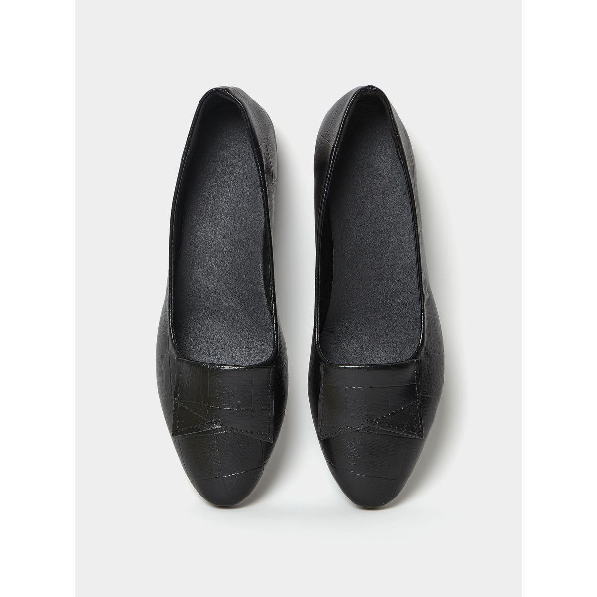 Styli Textured Pointed Toe Flat Shoes-women-shoes-loafersandmoccasins-image-6