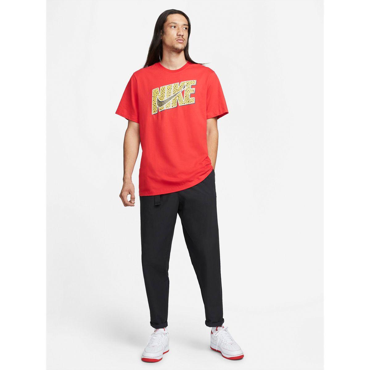 Nike NSW 12MO Swoosh Graphic T-Shirt-men-clothing-tshirtsandpolos-tshirts-image-3