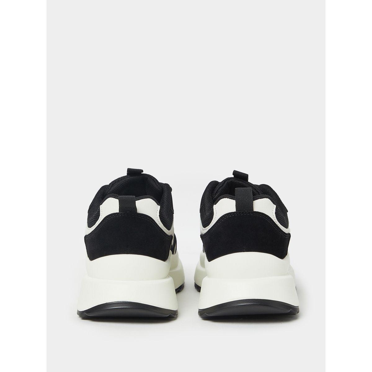 حذاء سنيكرز برباط غلق-women-shoes-sneakers-image-4