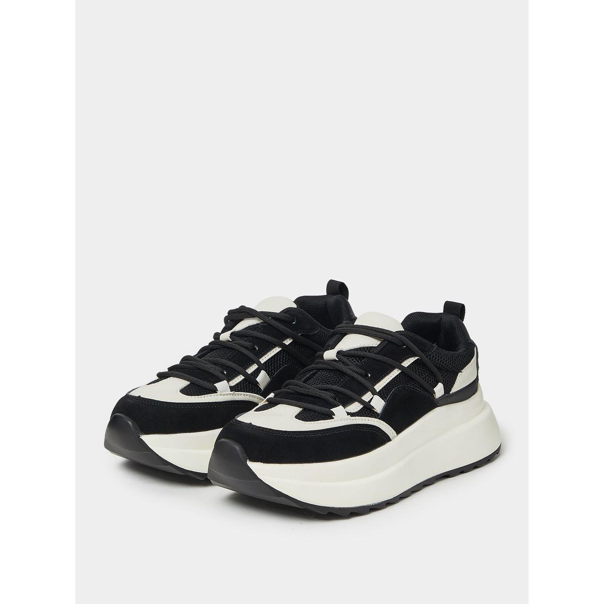 حذاء سنيكرز برباط غلق-sports-women-shoes-image-3