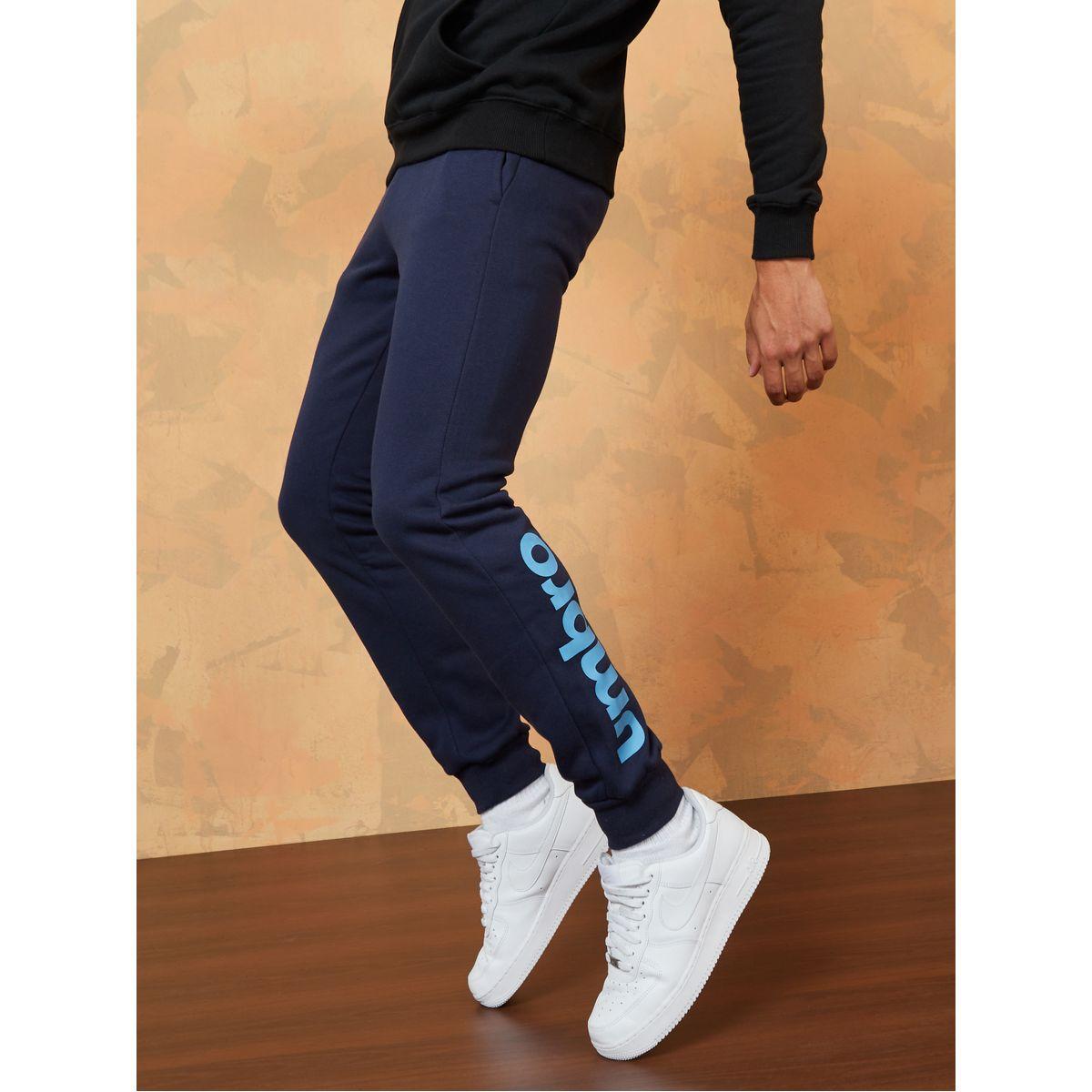 Umbro FW Linear Logo Graphic Cuffed Jogger-men-clothing-bottoms-joggers-image-4