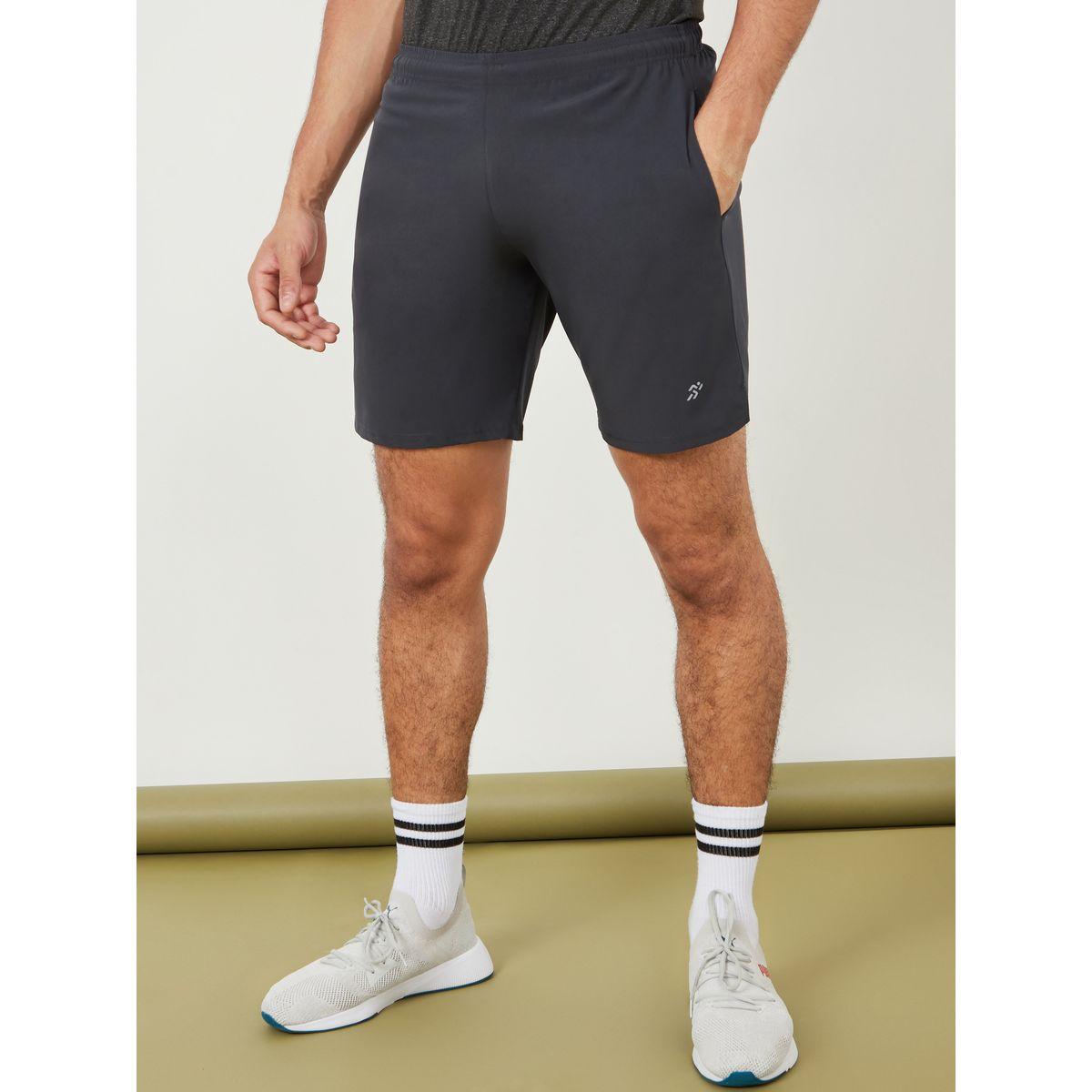 شورت رياضي بتقنية دراي فت-sports-men-clothing-bottoms-image-1