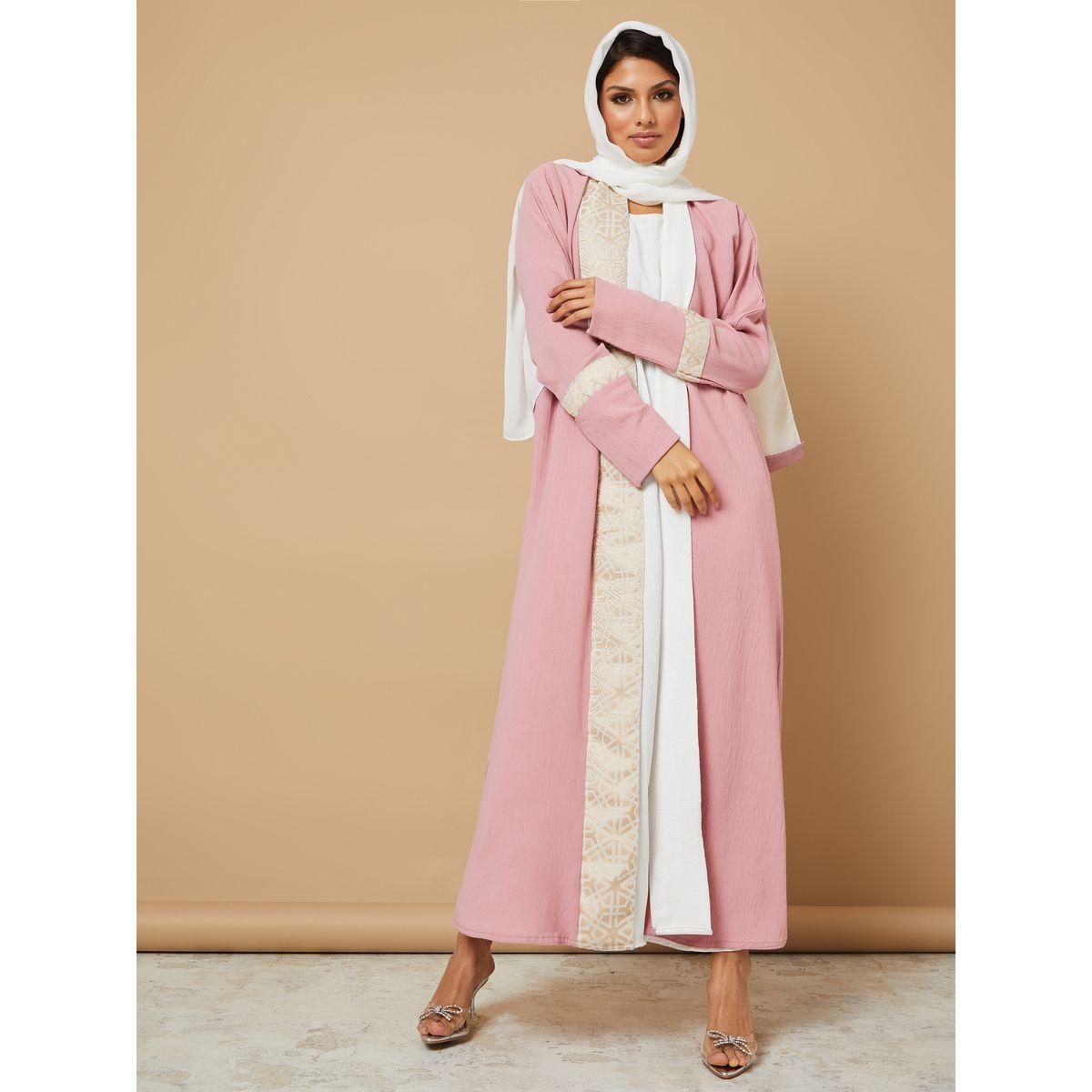 عباية طويلة مزينة بتطريز-women-arabicclothing-abayas-image-5