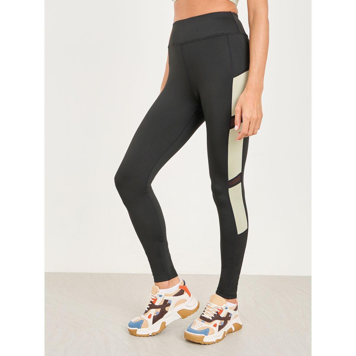 Styli Active Pack of 3 - Slogan Strap Detail Sports Bra, Top and Side Panel Legging Set-sports-women-clothing-trackpantsandtracksuits-image-8