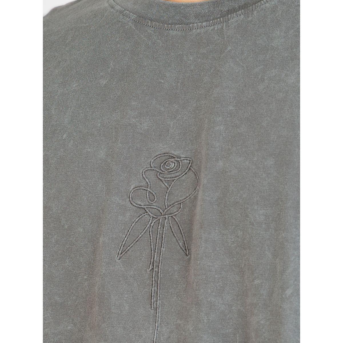 تيشيرت فضفاض مزين بزهرة مُطرّزة-men-clothing-tshirtsandpolos-tshirts-image-3