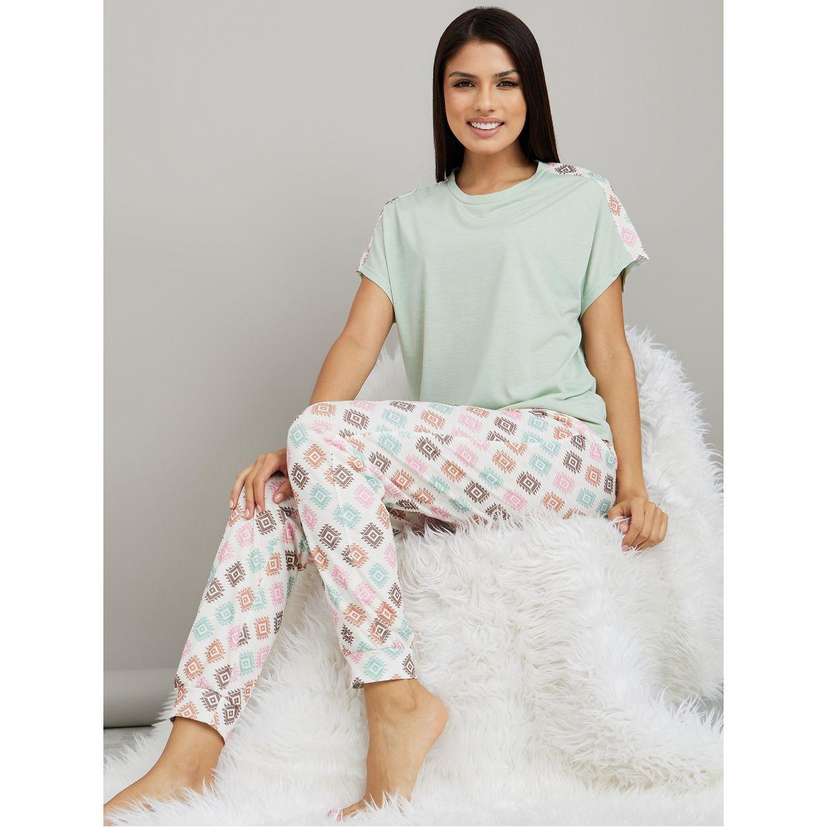 طقم بيجاما من ( تيشيرت + بنطال )-women-clothing-nightwear-pyjamas-longsets-image-1