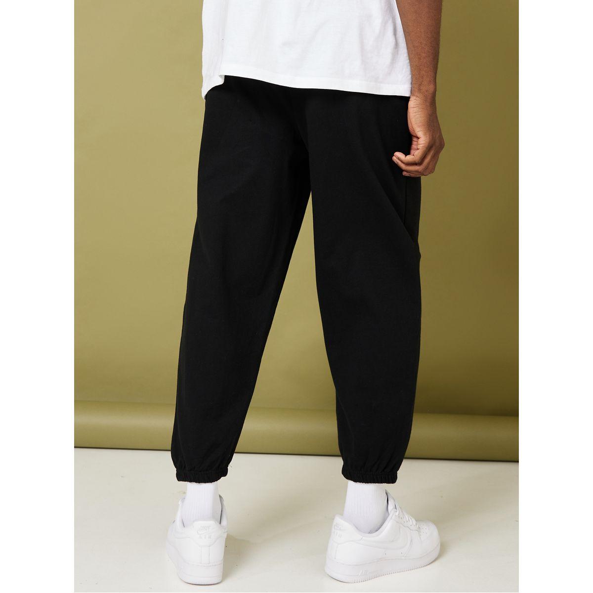جوغر سادة بقصة واسعة-men-clothing-bottoms-joggers-image-2