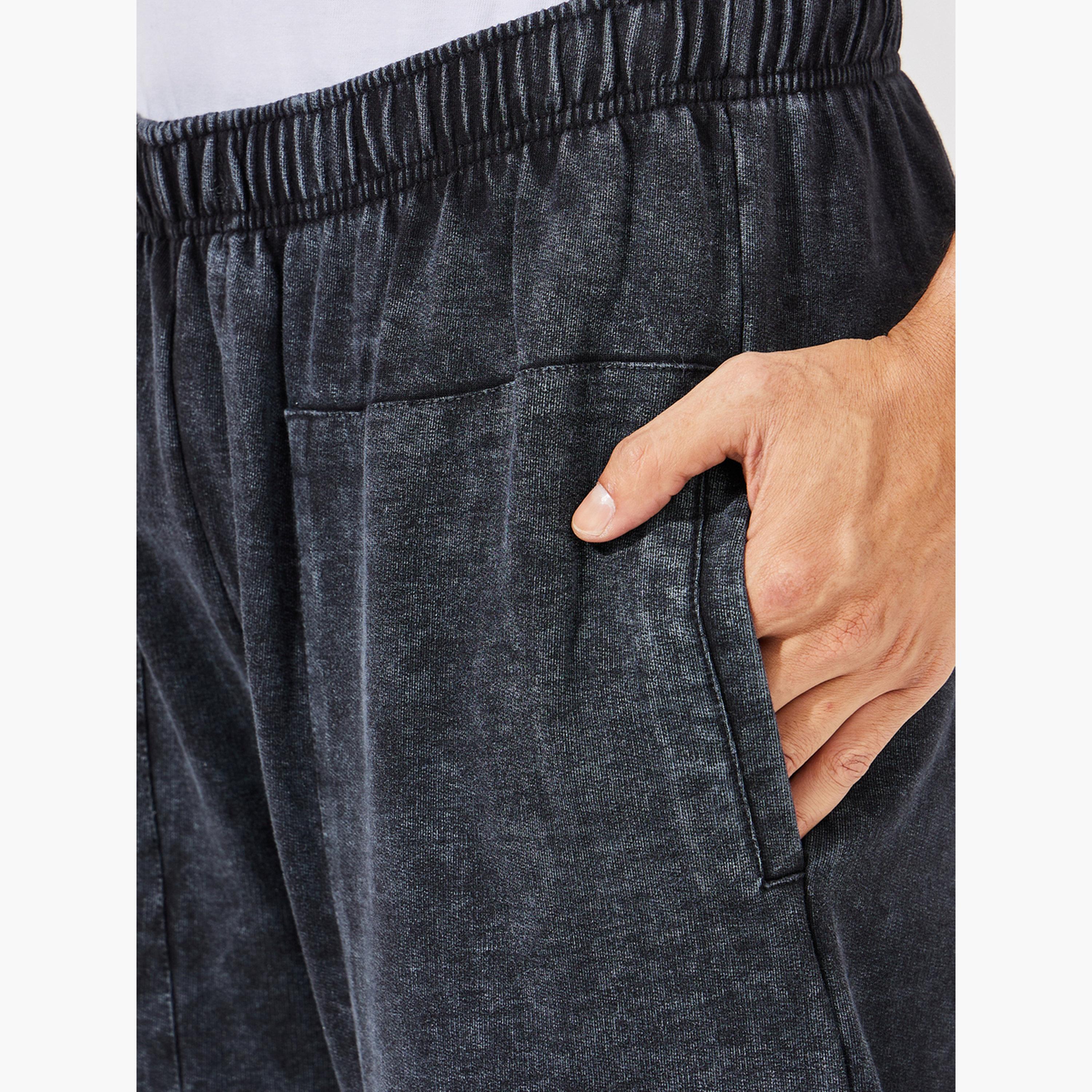 ستايلي - بنطال رياضي مريح بقصّة مريحة مع أطراف مطاطية-men-clothing-bottoms-joggers-image-3