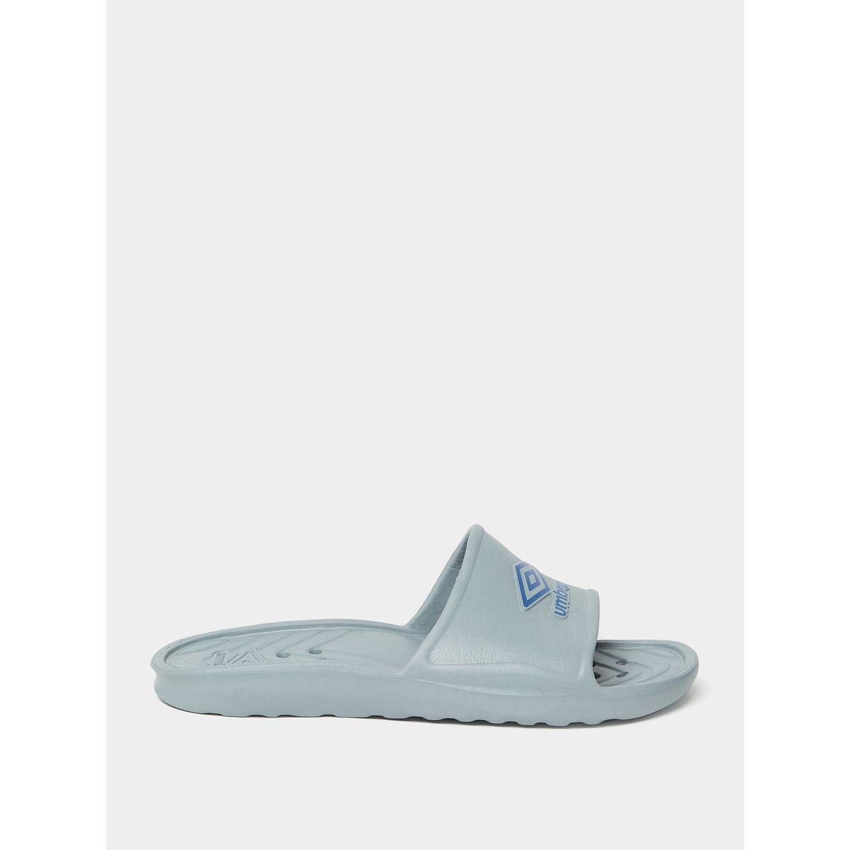 شبشب حمام مطبع بشعار امبرو-men-shoes-flipflopsandslides-image-1